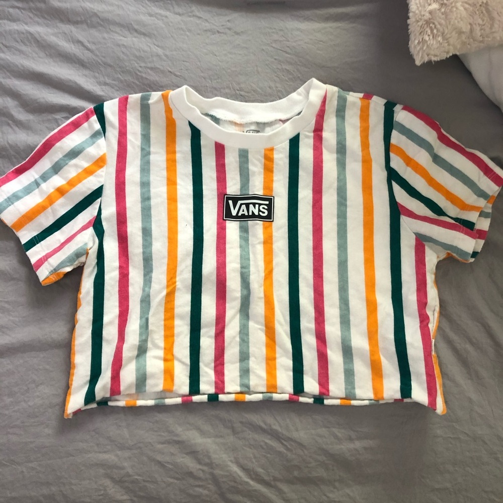 Cropped Vans T-Shirt w/Colorful Stripes